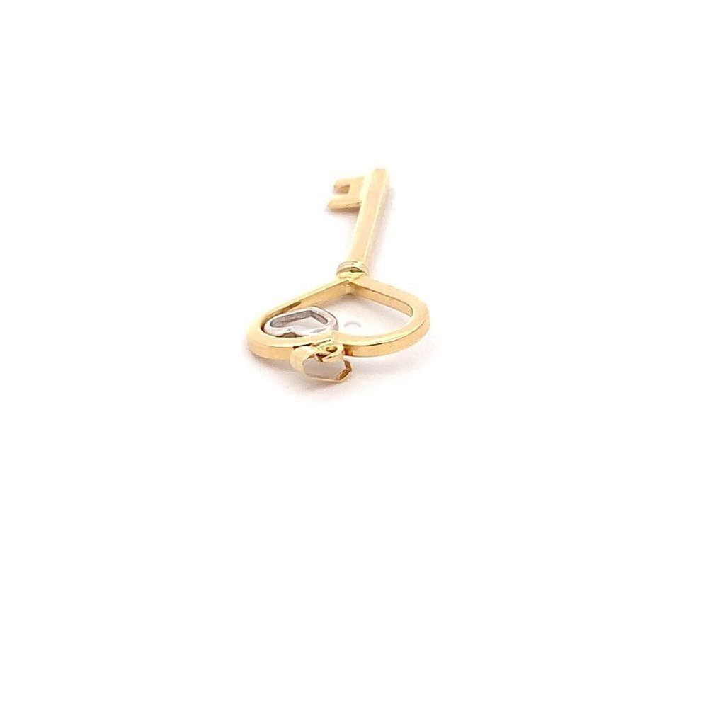 18K Yellow Gold Pendant Key Heart 1.59 grams - Picture 7 of 13